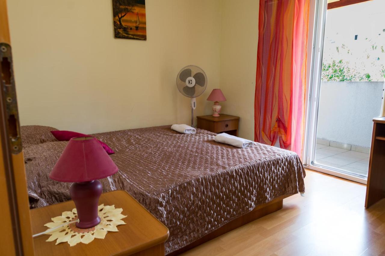 Pag Marina Rooms & Apartment Dış mekan fotoğraf